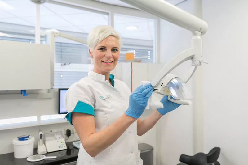 tandarts Beesd - tandartspraktijk Dental Clinics Beesd