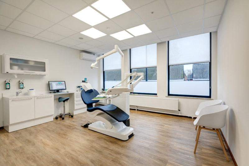 tandartspraktijk Enschede - behandelkamer Dental Clinics Enschede