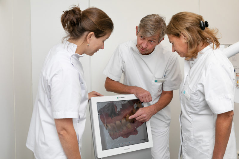 tandarts Zaltbommel - tandartsen Dental Clinics Zaltbommel