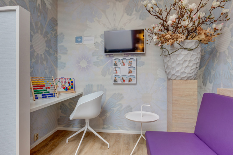 tandarts Rotterdam Ommoord - wachtkamer Dental Clinics Rotterdam Ommoord