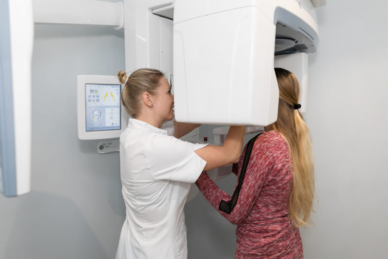 röntgen tandarts Dental Clinics Den Haag Laan van Meerdervoort