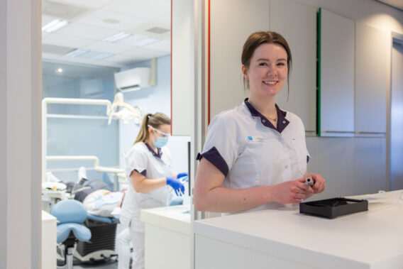 Dental Clinics - DC Colmschate 10-04-2024 43