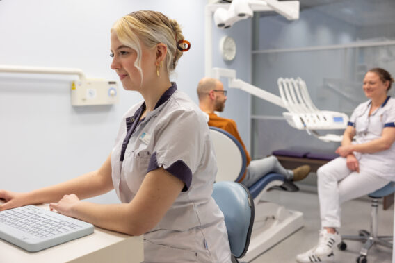 Dental Clinics - DC Colmschate 10-04-2024 48