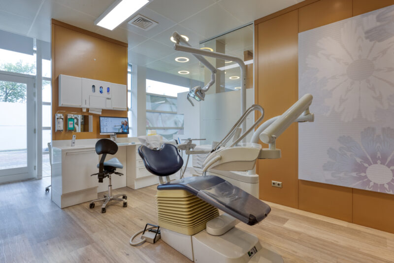 tandarts Krommenie - behandelkamer Dental Clinics Krommenie