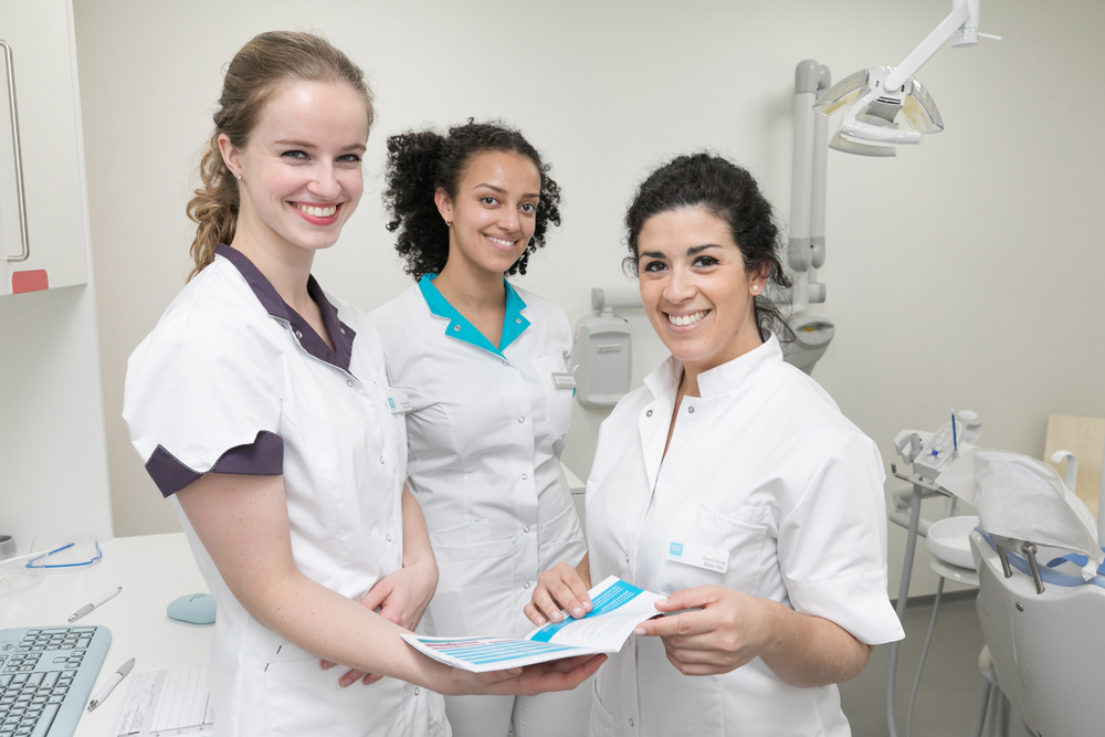 parodontoloog Nieuwegein - tandarts Dental Clinics Nieuwegein