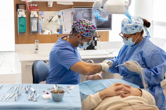 Chirurgische behandeling bij Dental Clinics Krommenie