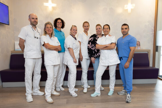 Team van Dental Clinics Krommenie
