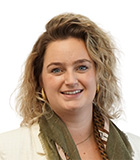 Portretfoto van Praktijkmanager Amber van Os Dental Clinics Beesd