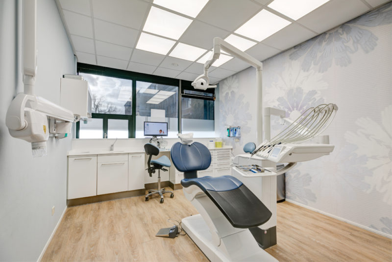 tandarts Leeuwarden centrum - behandelkamer Dental Clinics Leeuwarden