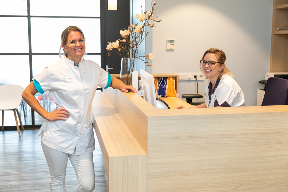 tandartspraktijk Breda West - receptie Dental Clinics Breda Belcrum Linie