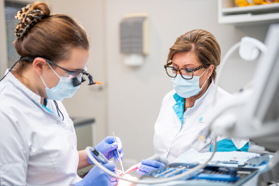 Dental Clinics - DentalClinics_Rolde_Foto10_web