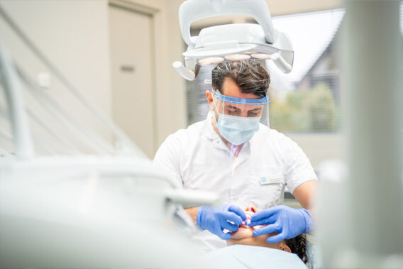 Dental Clinics - DentalClinics_Rolde_Foto6_web
