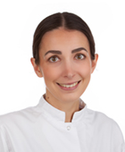 Portretfoto van Dominika Módos Dental Clinics Hoorn