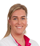 Portret vrouwelijke tandartsassistent Prisca Dental Clinics Zandvoort