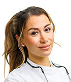 Portretfoto van tandarts Anna Apri Dental Clinics Hengelo Boerhaavelaan