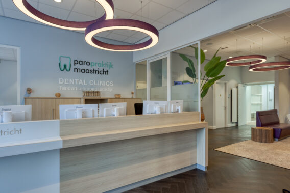 Ontvangstruimte van Dental Clinics Maastricht
