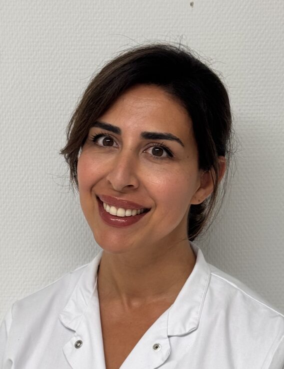 Portrait photo by Dental Clinics - Manisha Sekandari - Dental Clinics Westervoort