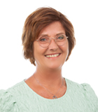 Portretfoto Elly Damen Dental Clinics Steenbergen