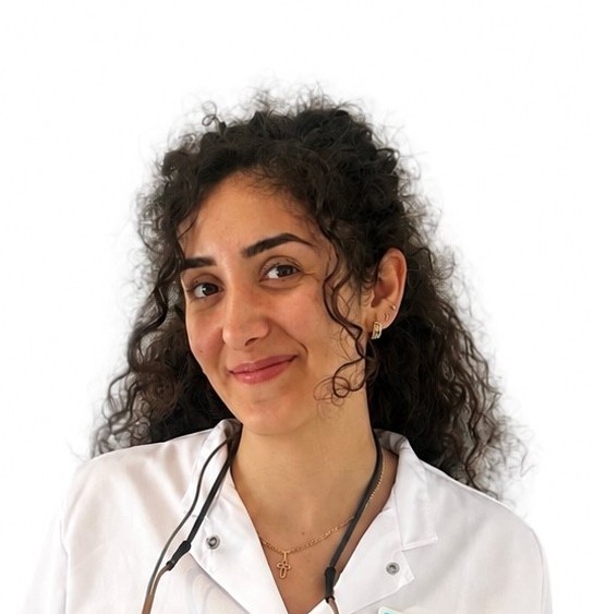 Portrait photo of Miriam Nader Dental Clinics Hoorn