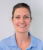 Portretfoto mondhygiënist Anoek Pollmann Dental Clinics Lohmanlaan